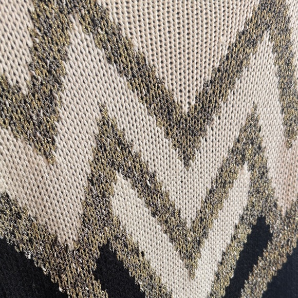 Staring at Stars Black and White Chevron Sweater - Picture 3 of 5